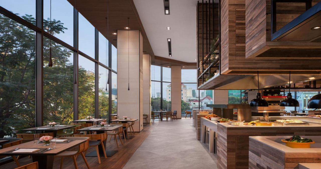 מלון Courtyard By Marriott פנום פן מראה חיצוני תמונה