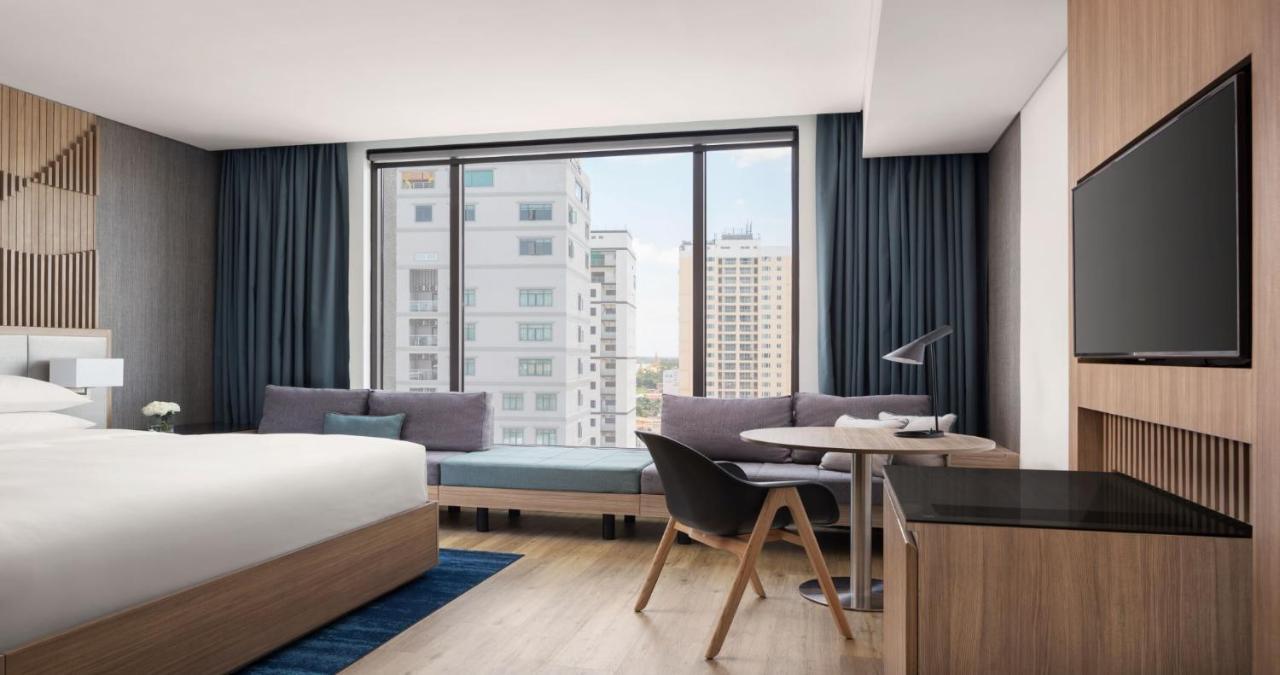 מלון Courtyard By Marriott פנום פן מראה חיצוני תמונה
