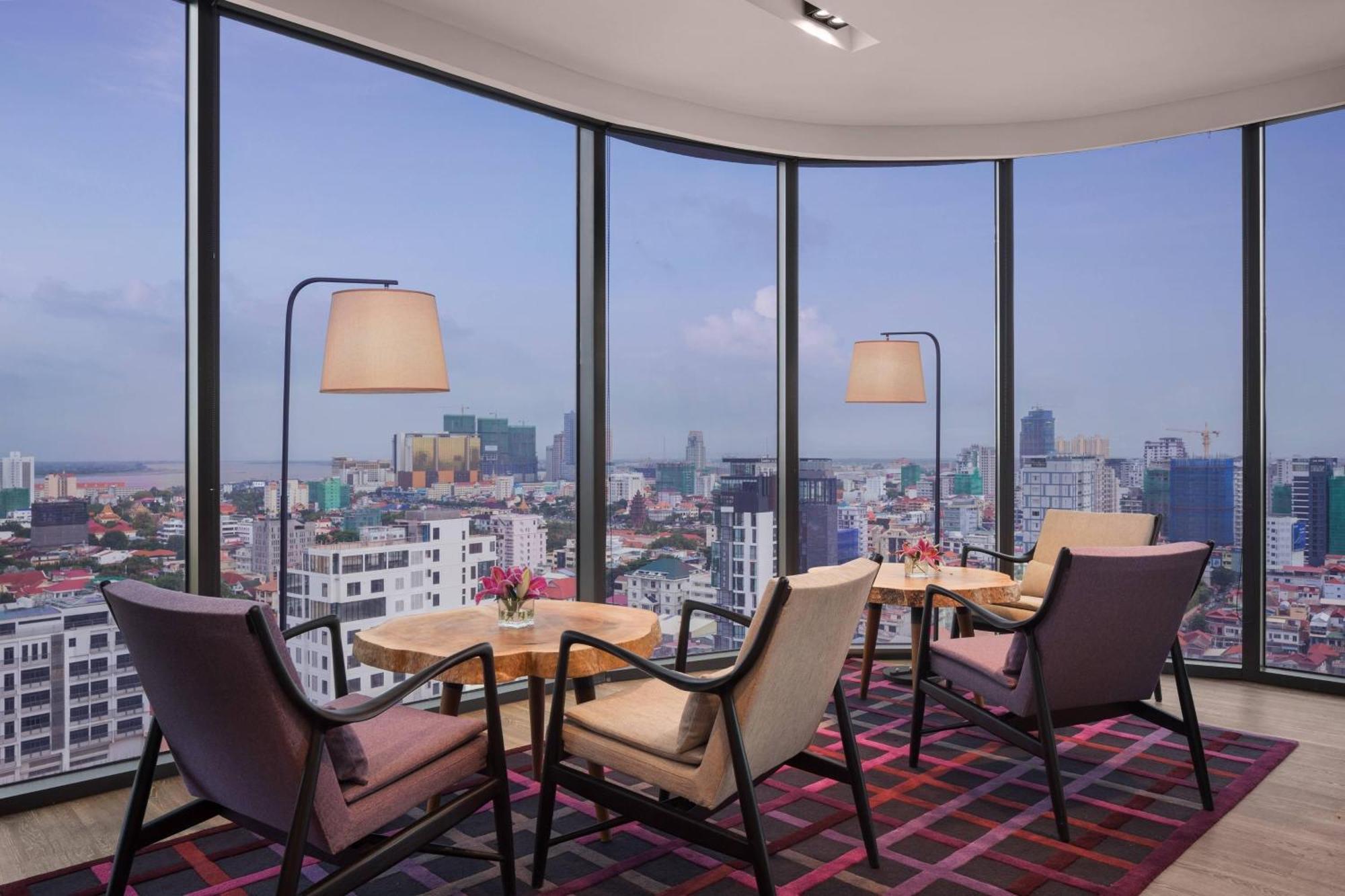 מלון Courtyard By Marriott פנום פן מראה חיצוני תמונה