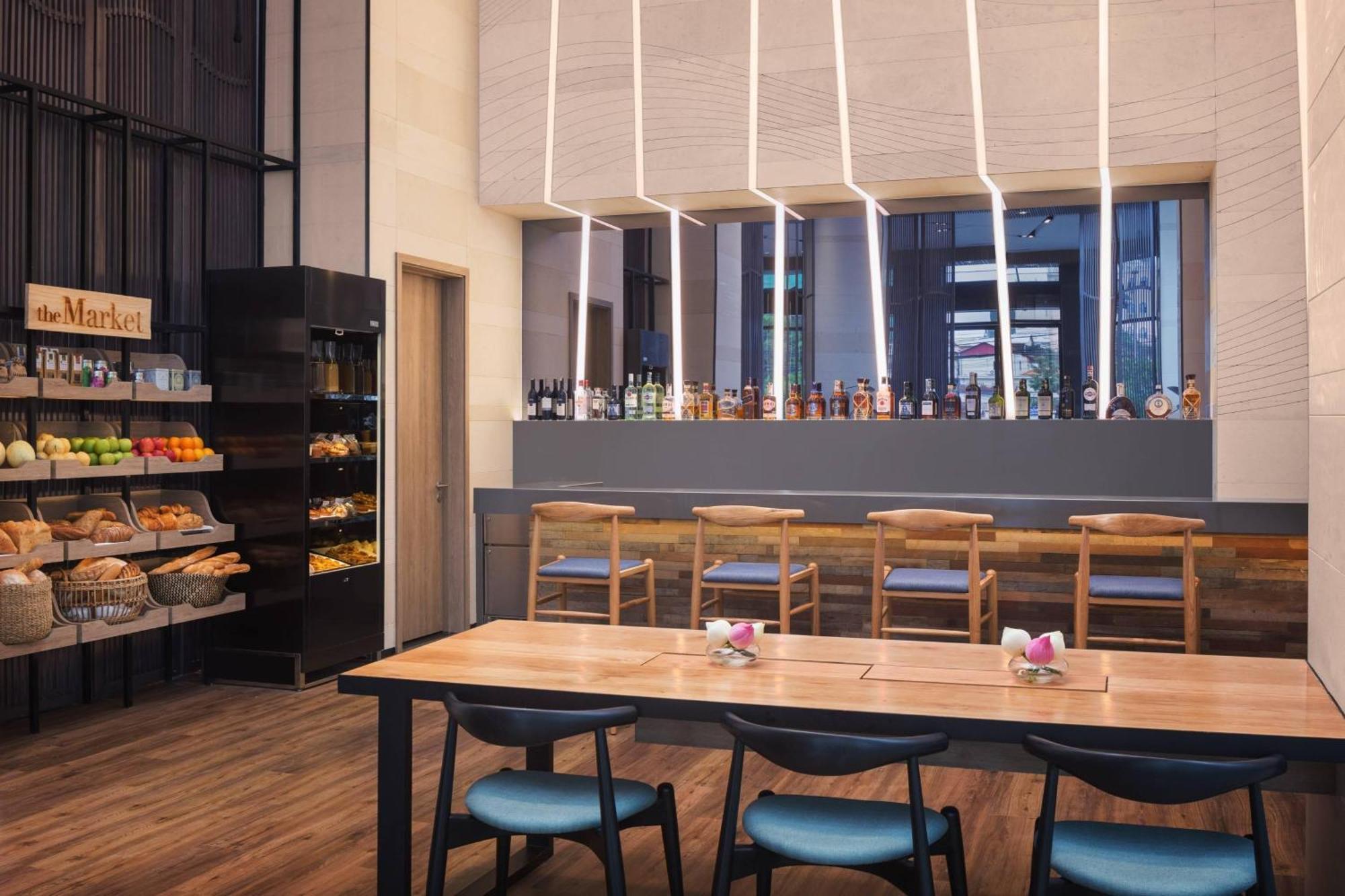 מלון Courtyard By Marriott פנום פן מראה חיצוני תמונה