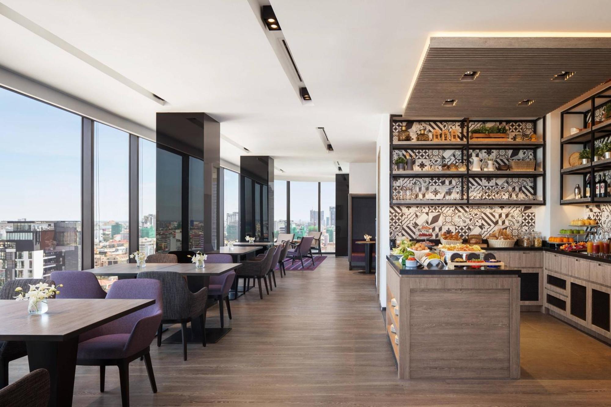 מלון Courtyard By Marriott פנום פן מראה חיצוני תמונה