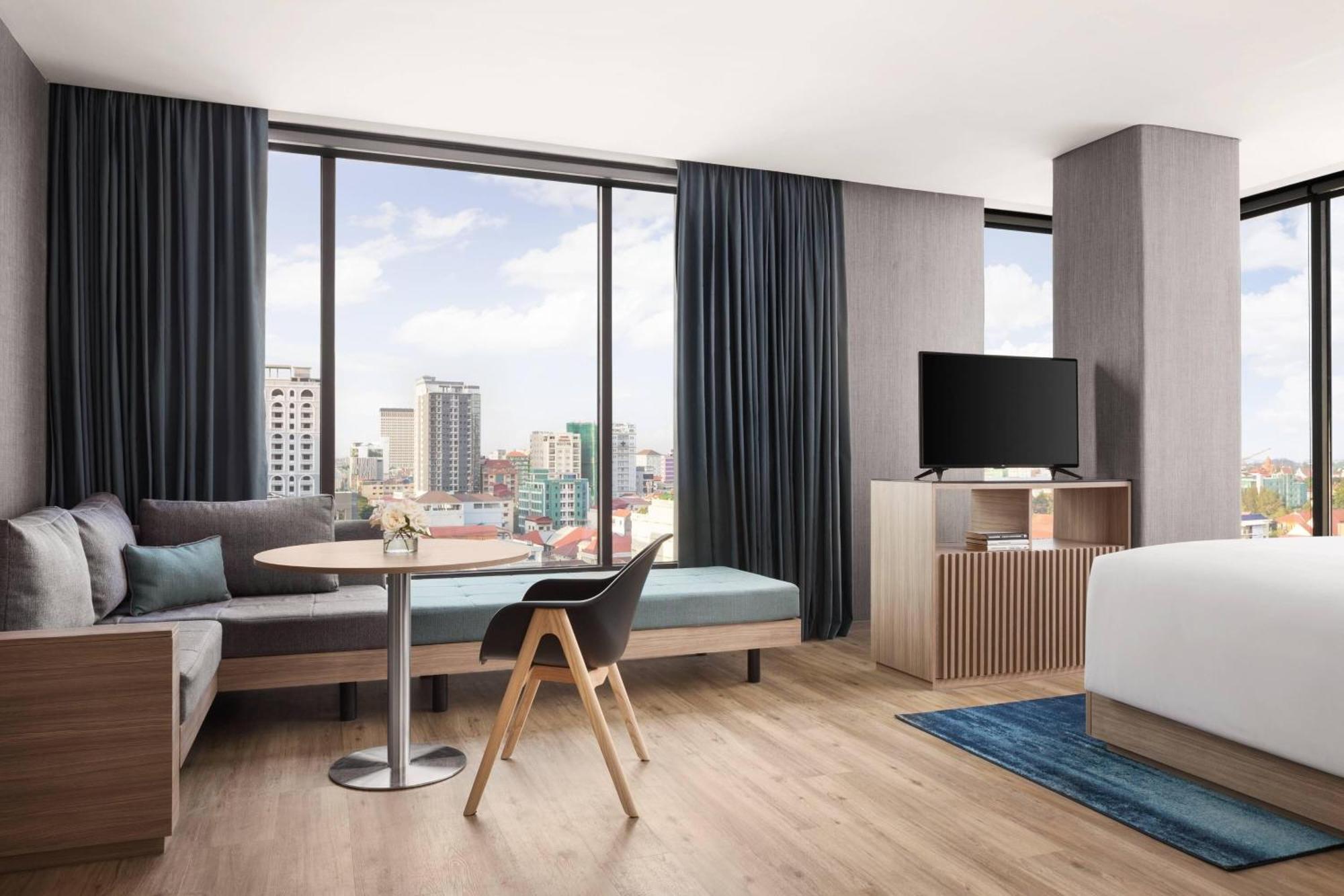 מלון Courtyard By Marriott פנום פן מראה חיצוני תמונה