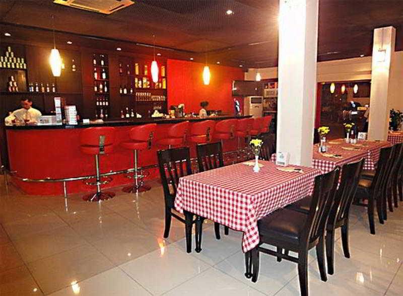מלון Courtyard By Marriott פנום פן מראה חיצוני תמונה